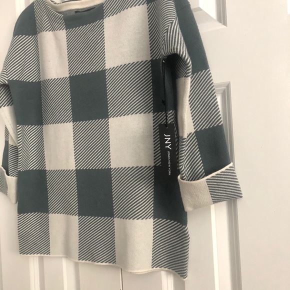 Jones New York Women’s Sweater - Picture 7 of 7